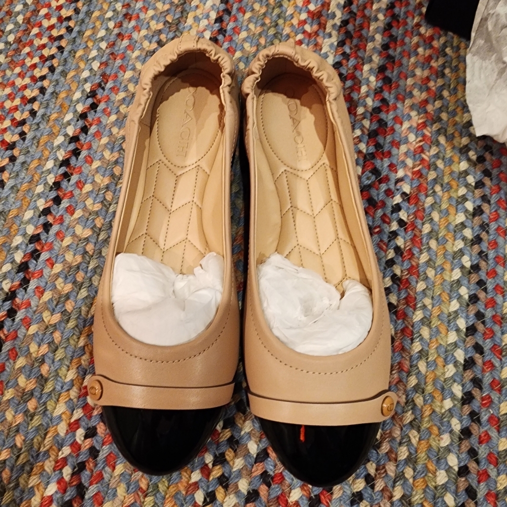 Coach Brandi flats, size 7.5 Blush/Black